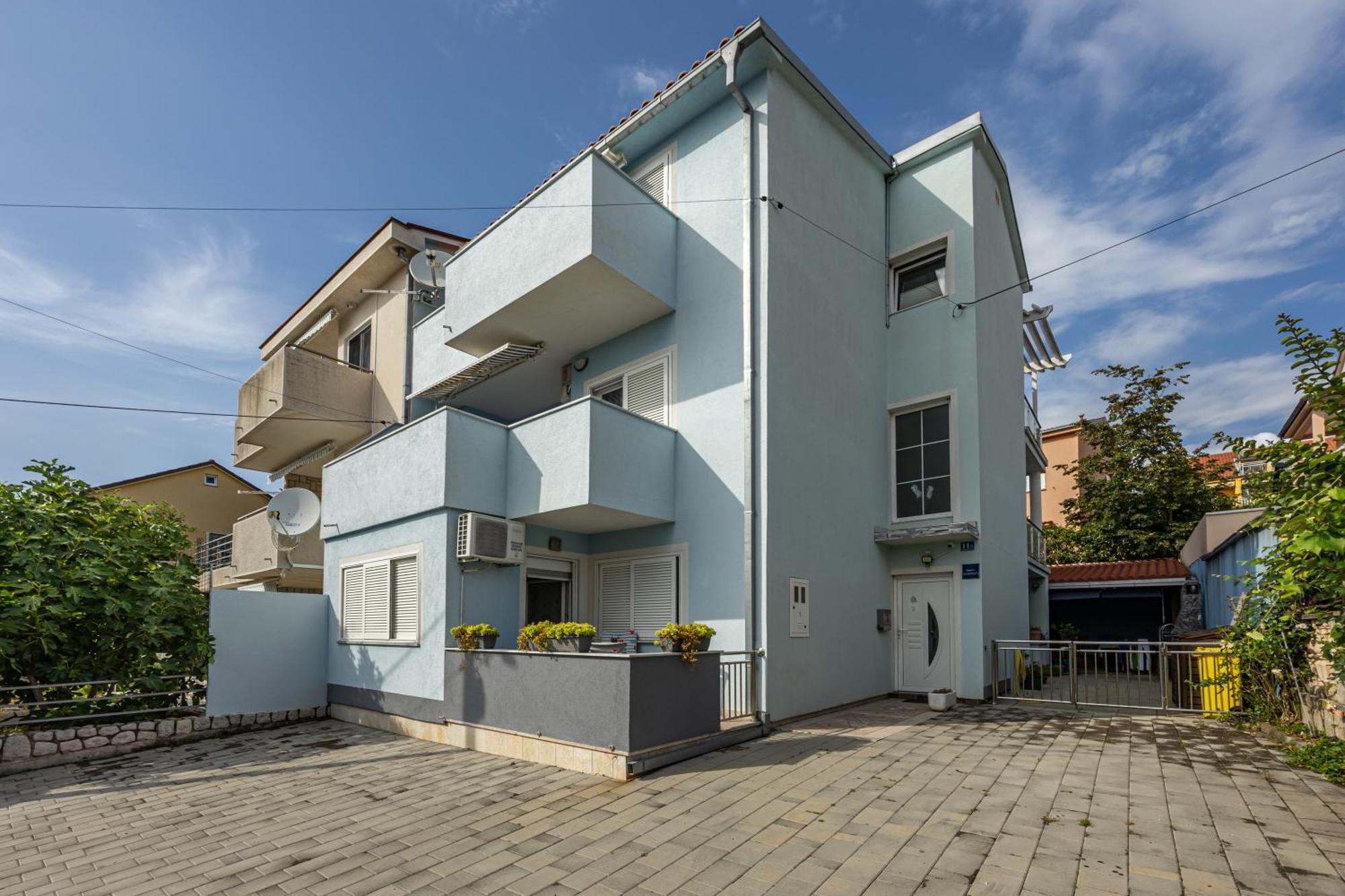 Navy Apartments Jadranovo Bagian luar foto