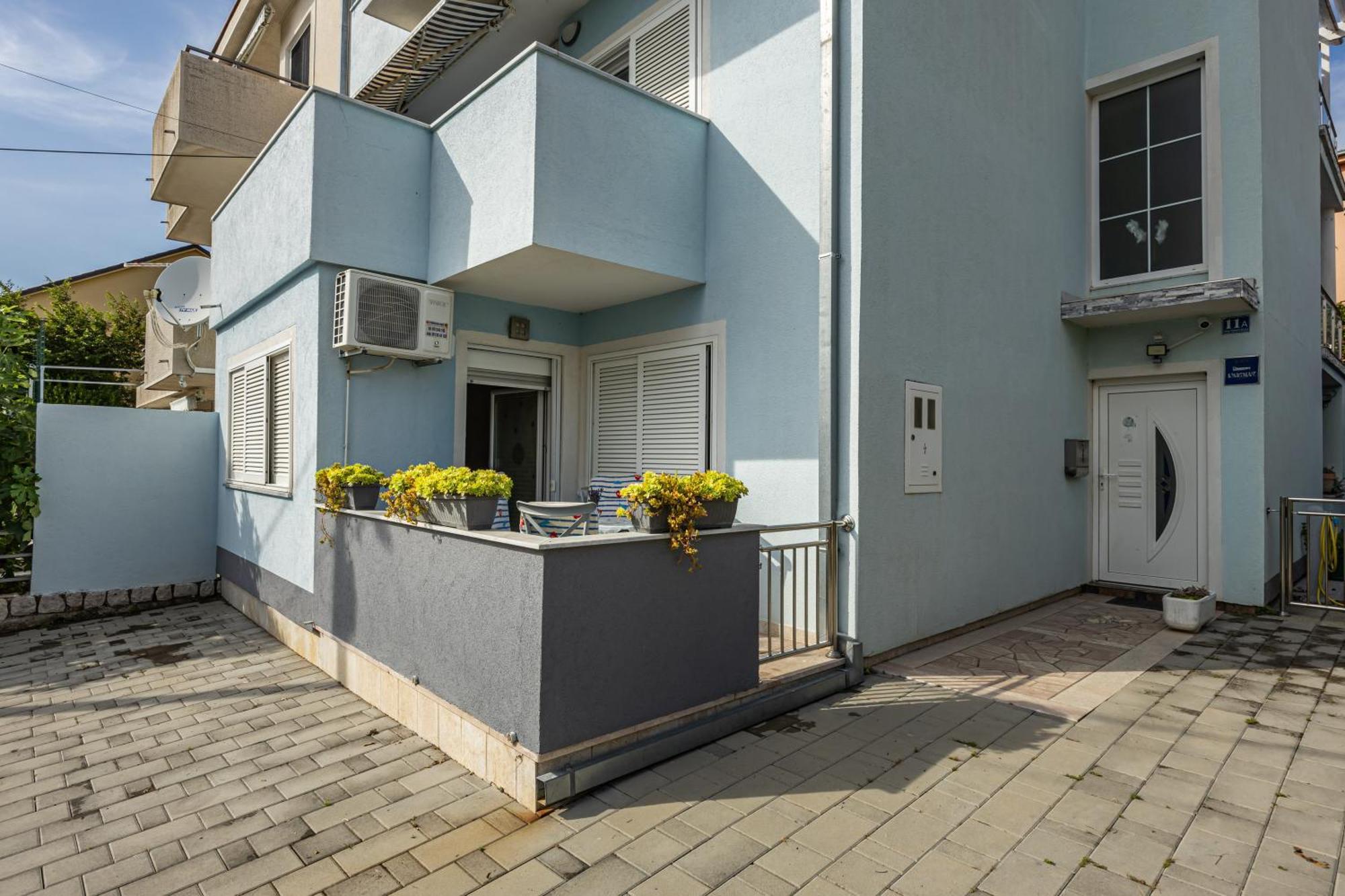 Navy Apartments Jadranovo Bagian luar foto