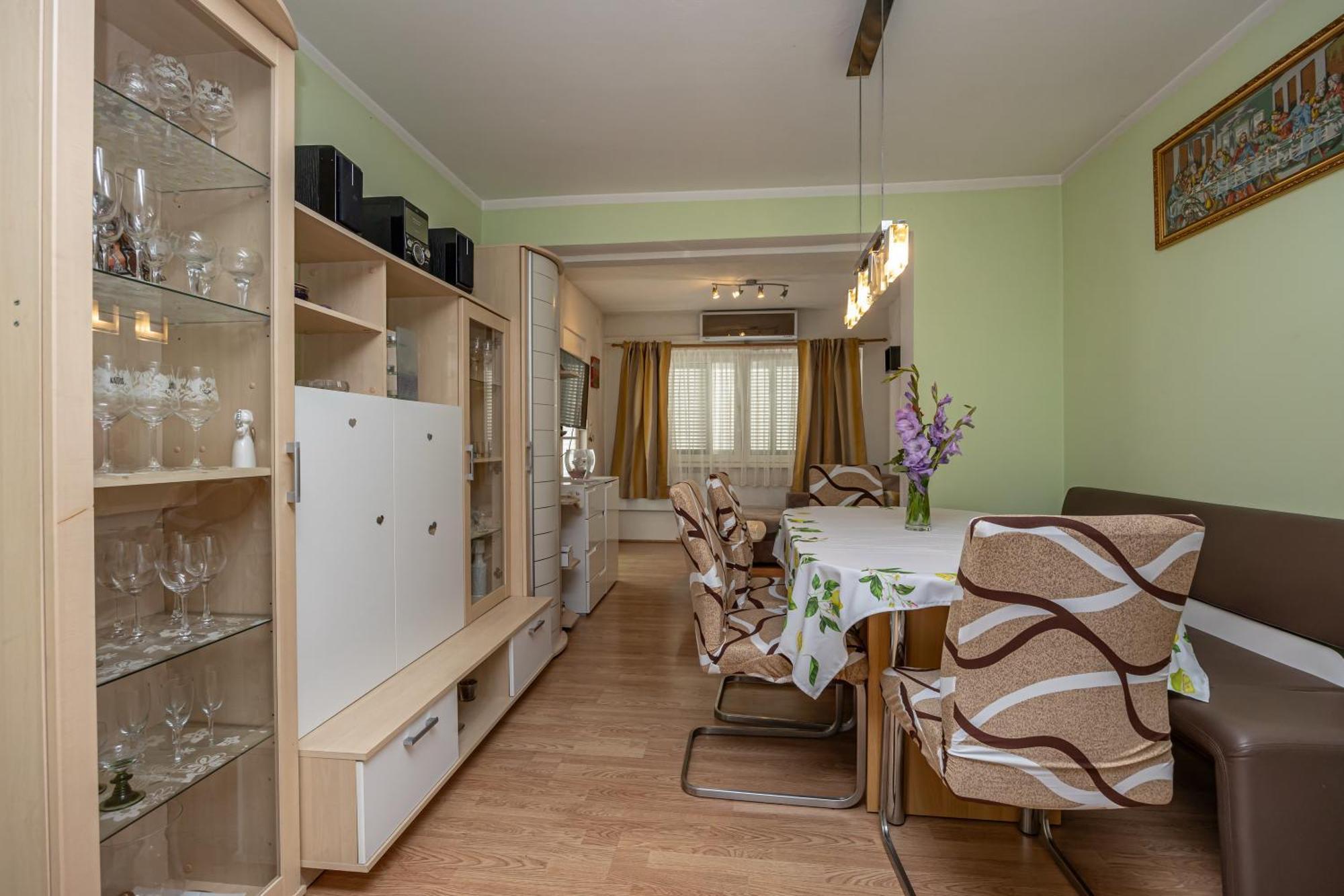 Navy Apartments Jadranovo Bagian luar foto
