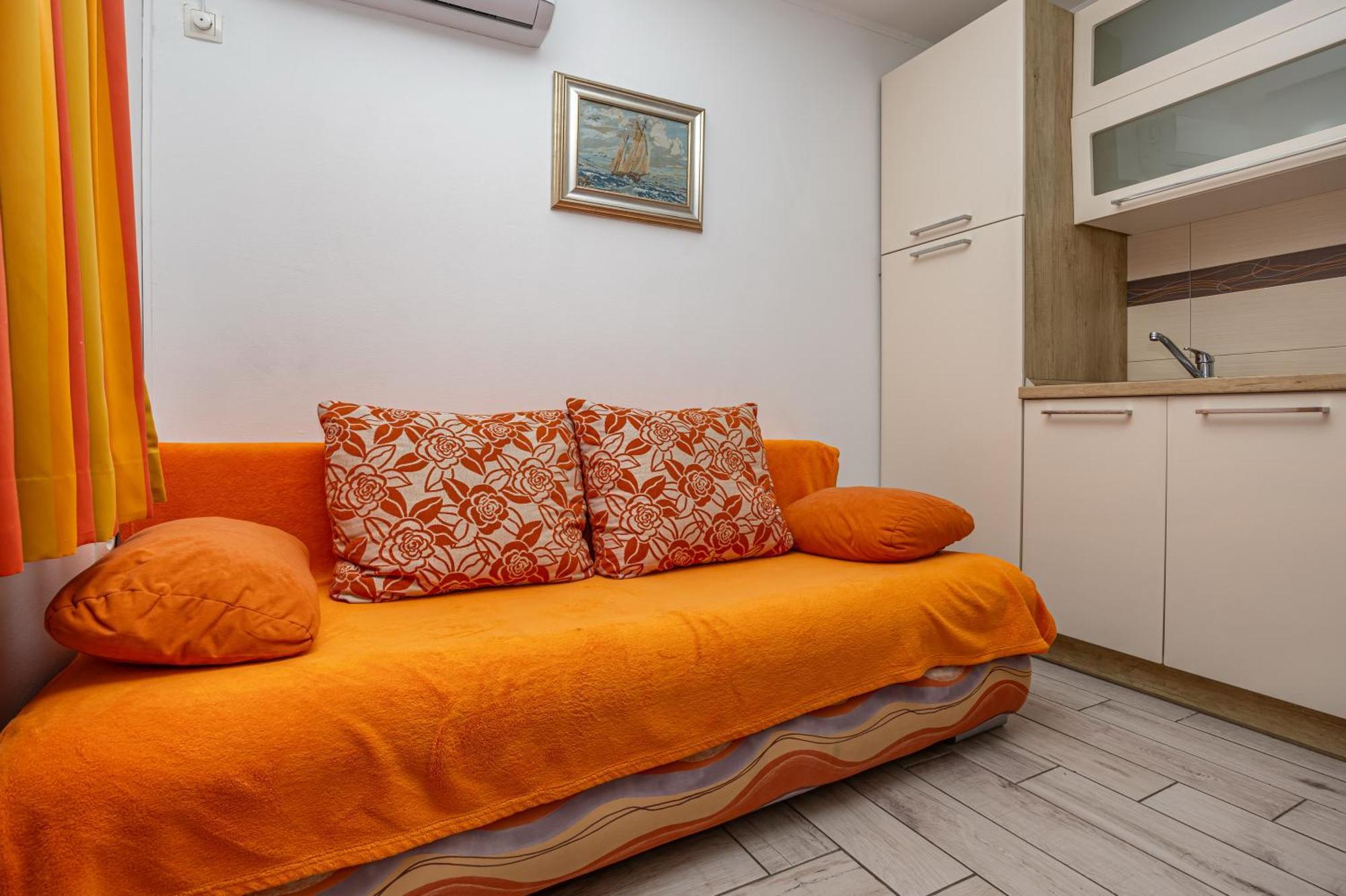 Navy Apartments Jadranovo Bagian luar foto